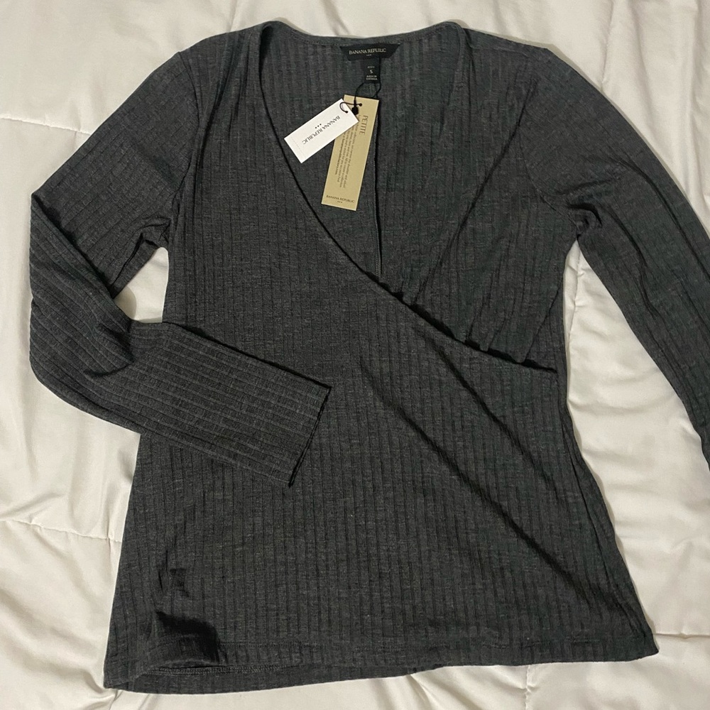 NWT Banana Republic Gray Ribbed Wrap Top